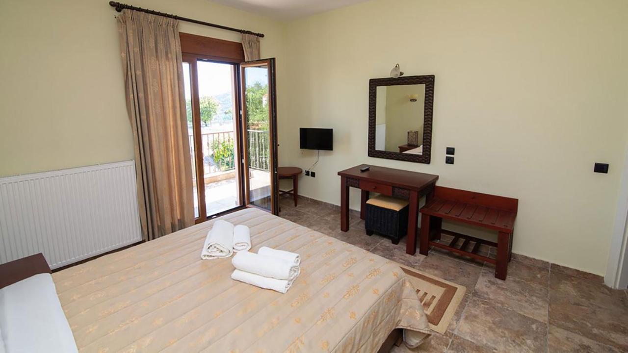 Ξενώνας Μενελαΐς - Menelais Apartments Thrapsimion Exterior photo