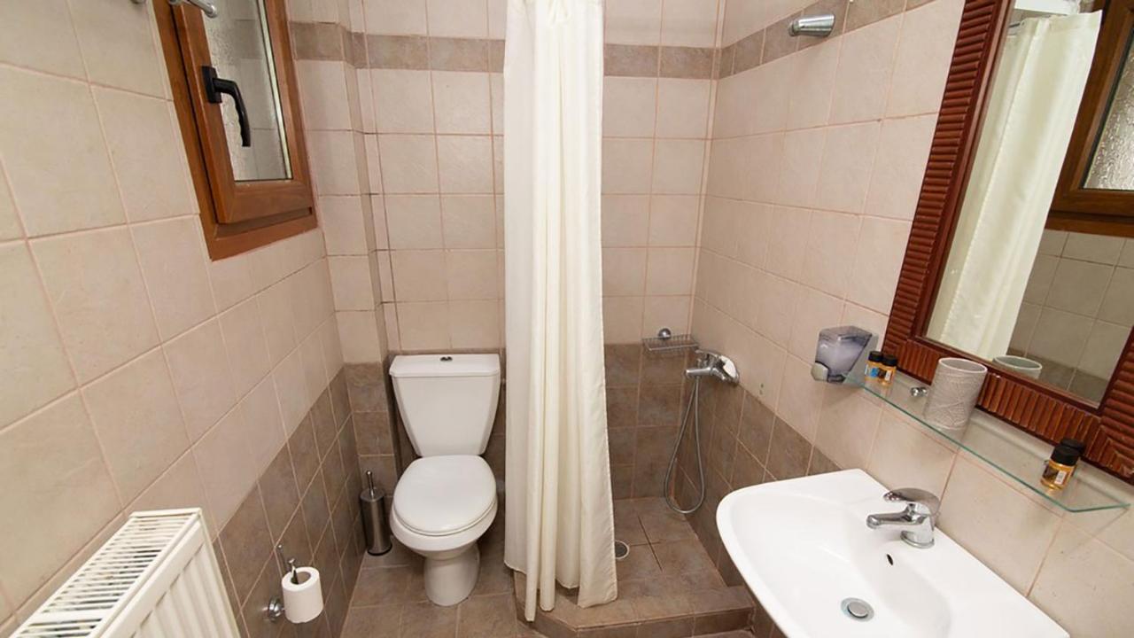 Ξενώνας Μενελαΐς - Menelais Apartments Thrapsimion Exterior photo