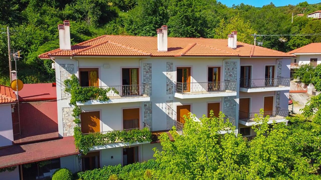 Ξενώνας Μενελαΐς - Menelais Apartments Thrapsimion Exterior photo