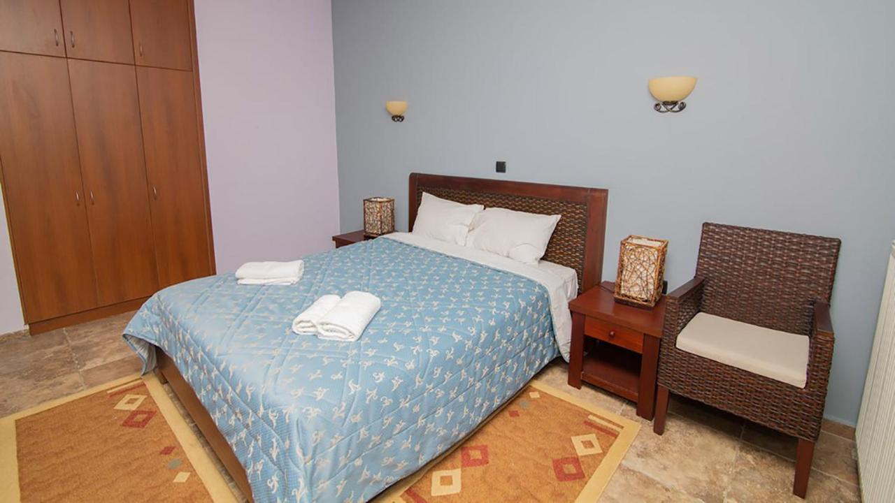 Ξενώνας Μενελαΐς - Menelais Apartments Thrapsimion Exterior photo