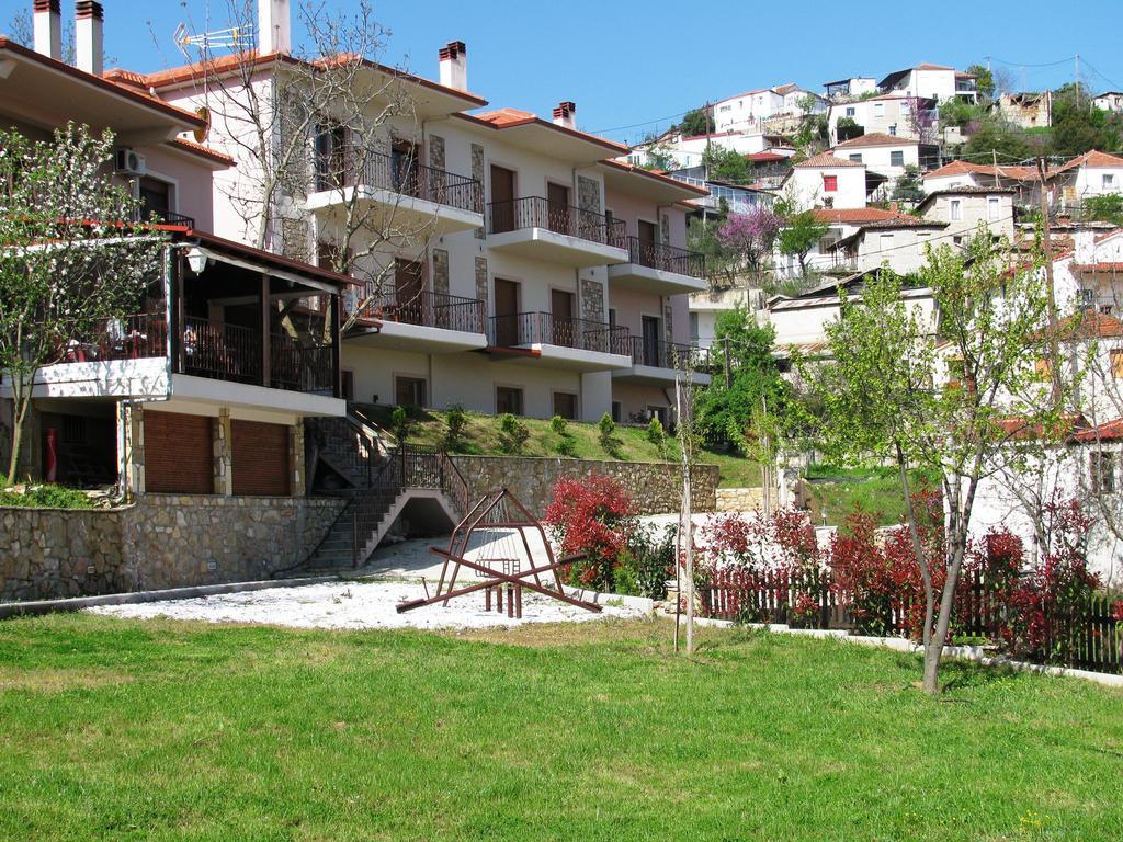 Ξενώνας Μενελαΐς - Menelais Apartments Thrapsimion Exterior photo